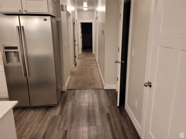 Building Photo - Modern 3 Bed / 2 Bath Condo in Amenity-Ric...