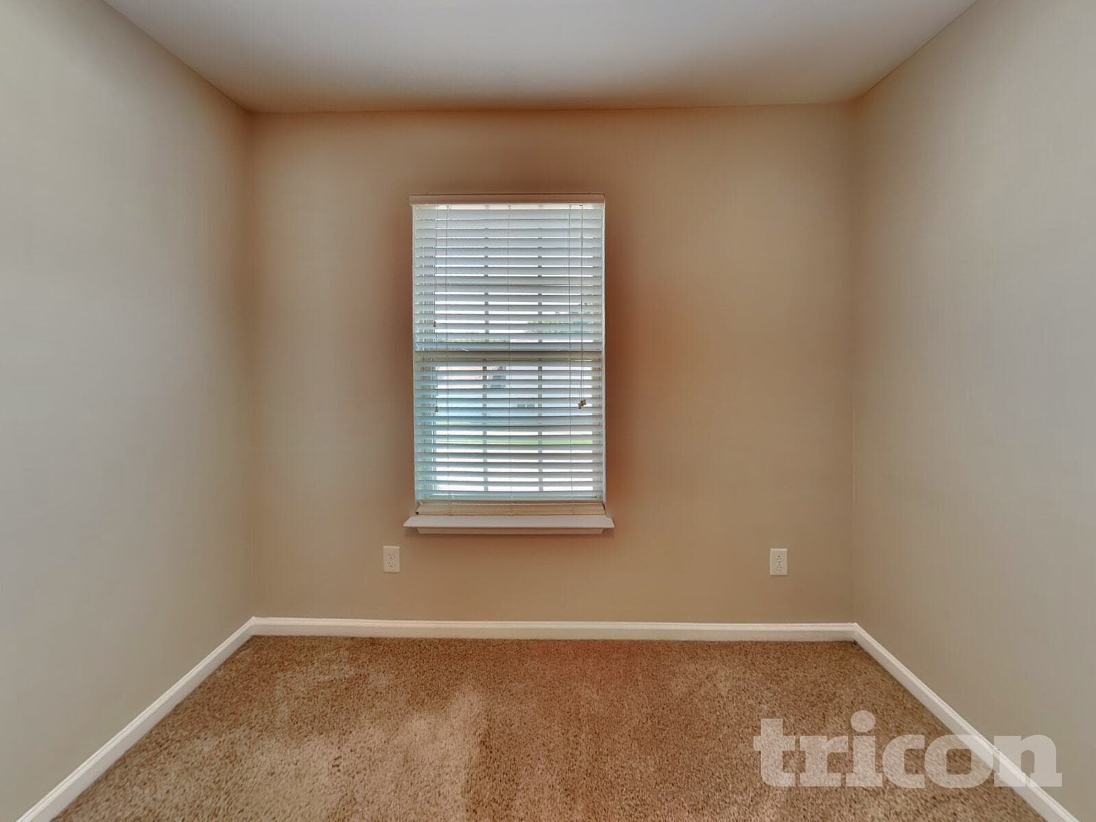 Building Photo - 102 Ellis Mill St