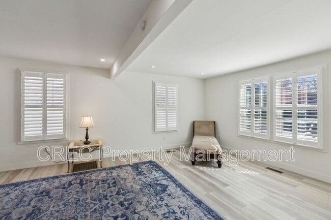 Building Photo - 2925 Alabama Dr