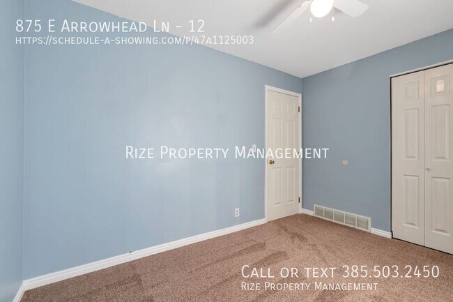 Building Photo - 875 E Arrowhead Ln