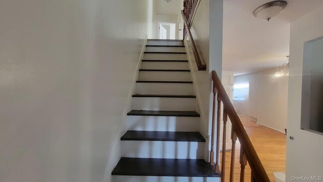 Building Photo - 6201 Spencer Ter