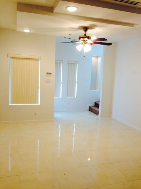 Building Photo - 1203 W Fig Ave