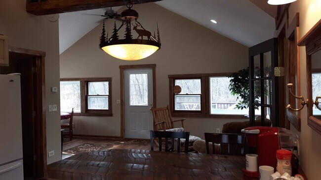 Building Photo - N4567 Oak Knoll Dr