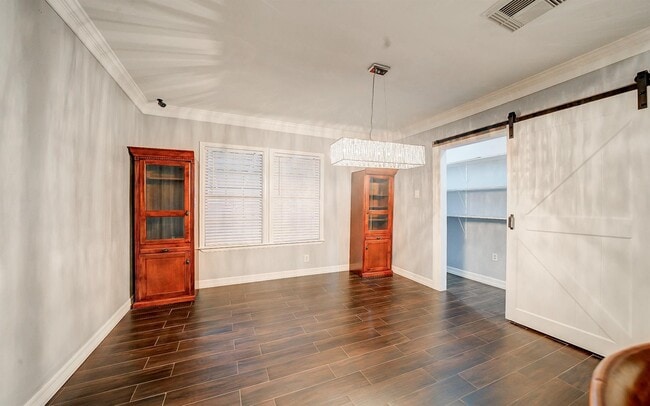 Building Photo - 3905 Billingsley St