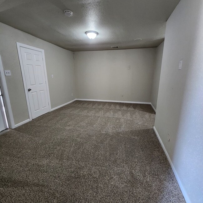 Building Photo - 13429 Bandera St