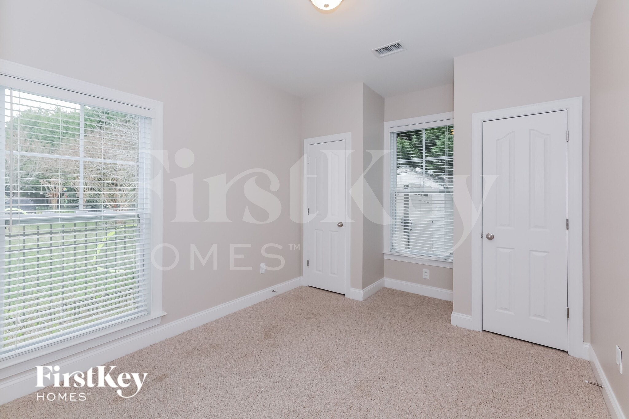 Building Photo - 1014 Fleming Ln