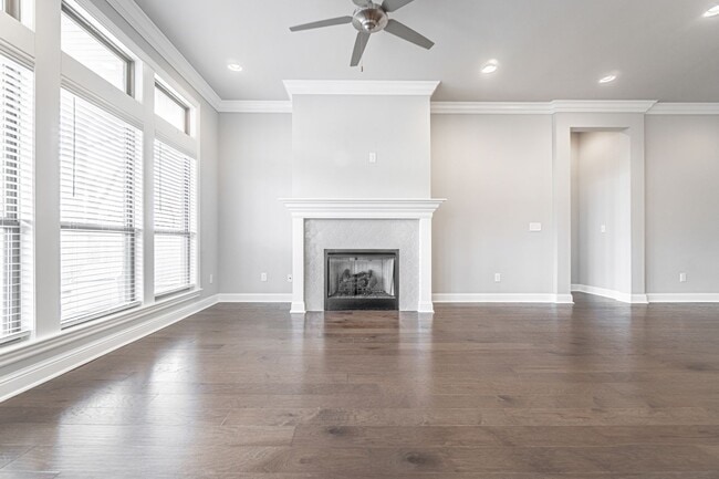 Building Photo - Craftsman Style Home in Bentonville!