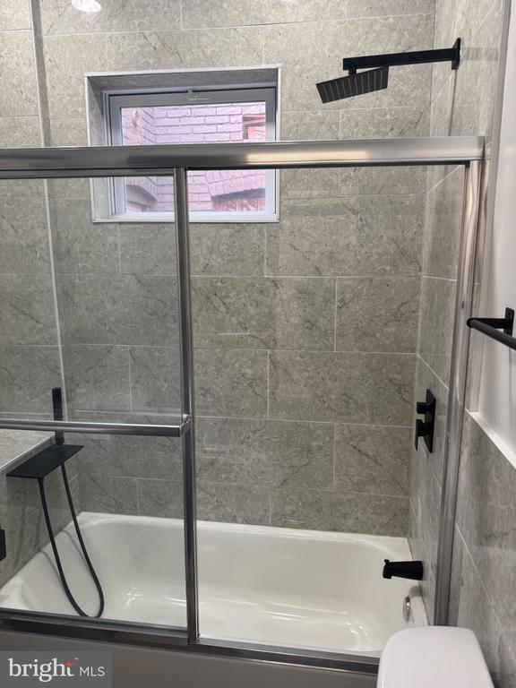 Building Photo - 312 E 25th St