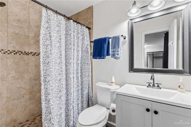 Building Photo - 18 La Vista Ave