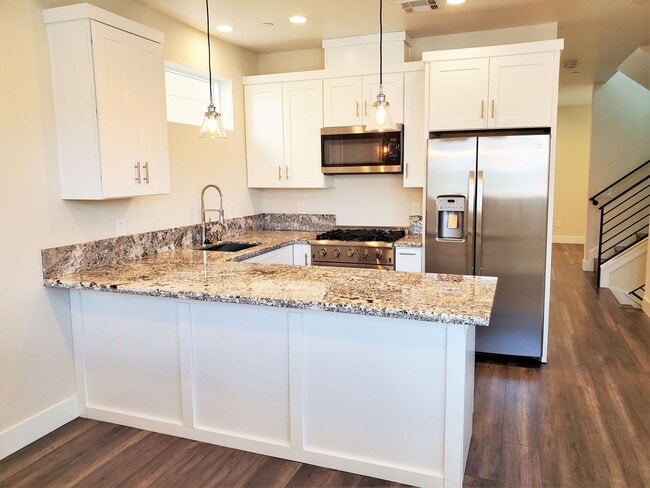 Building Photo - Contemporary Greenhaven Home with Private Backyard & Smart Features