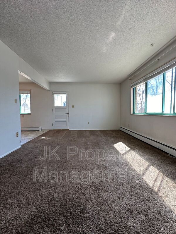 Building Photo - 23 11th St S