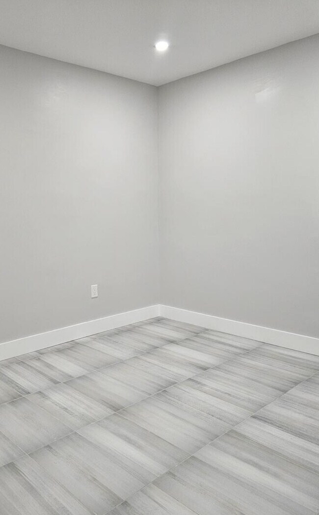 Building Photo - 1680 NW 128th St