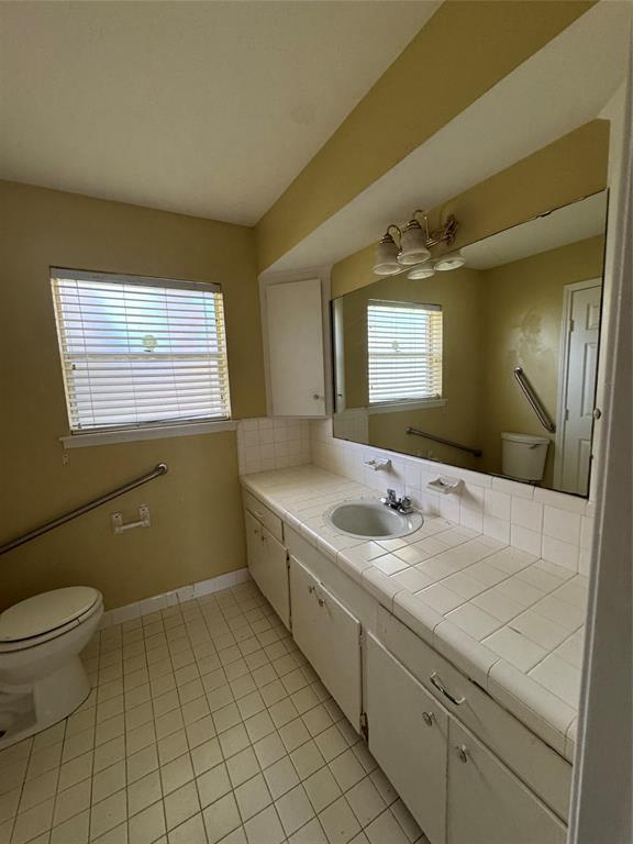 Building Photo - 8214 Beechnut St
