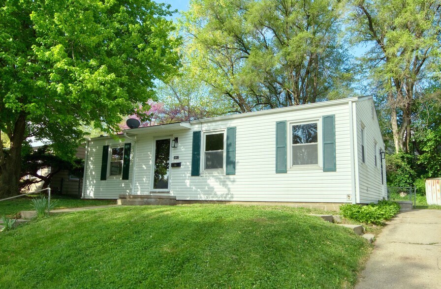 Exterior - 1012 N 77th Ave