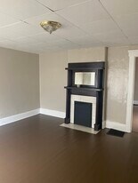Building Photo - 1204 Lexington Rd