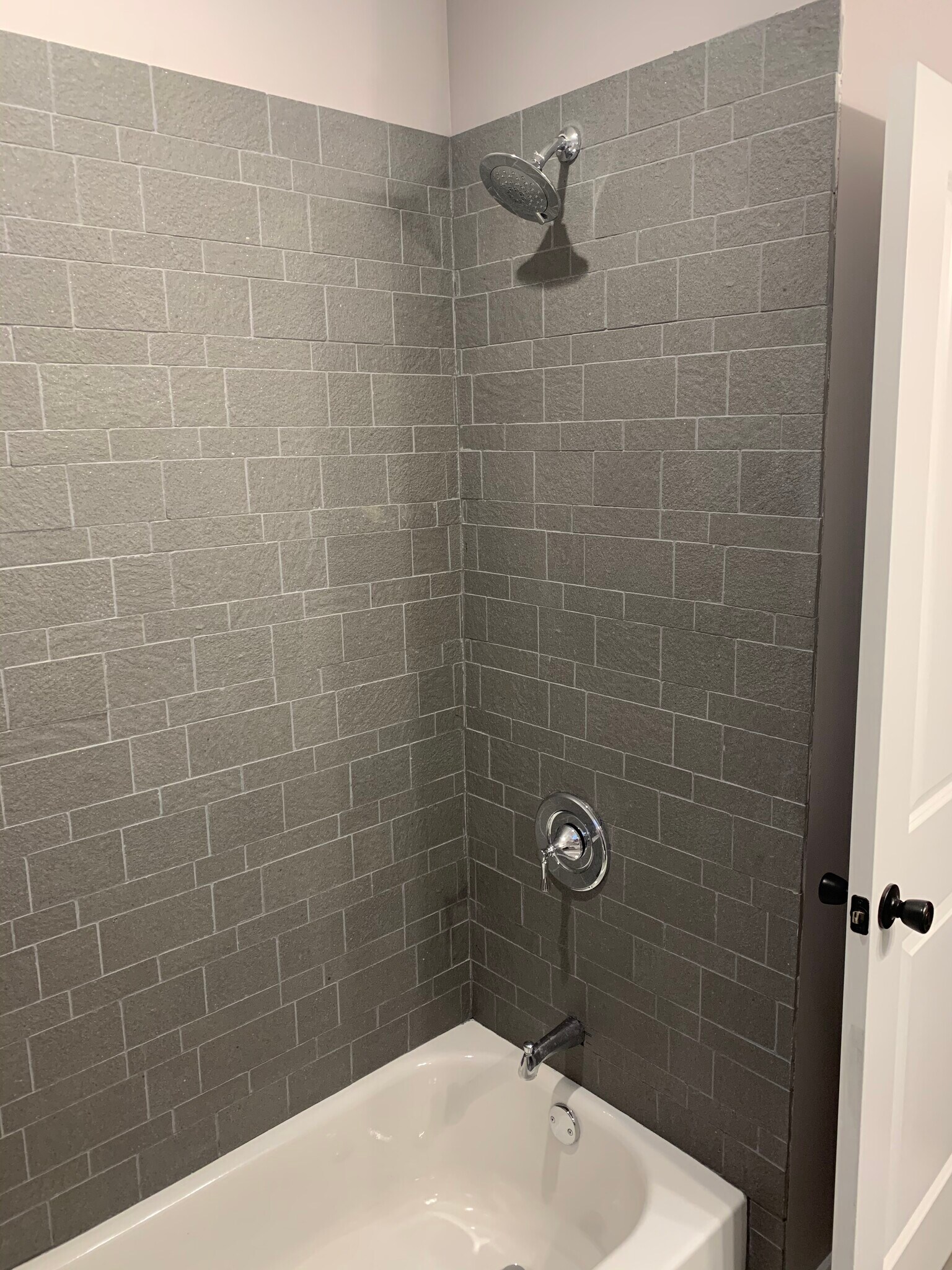 Building Photo - 5315 W Montrose Ave