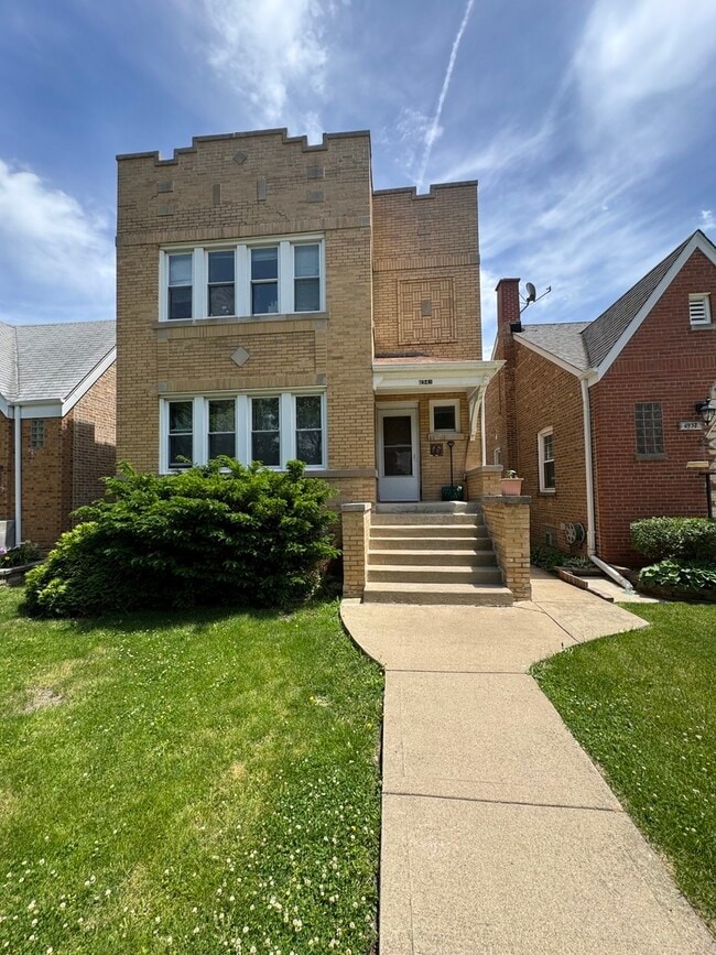 Building Photo - 4941 N Menard Ave