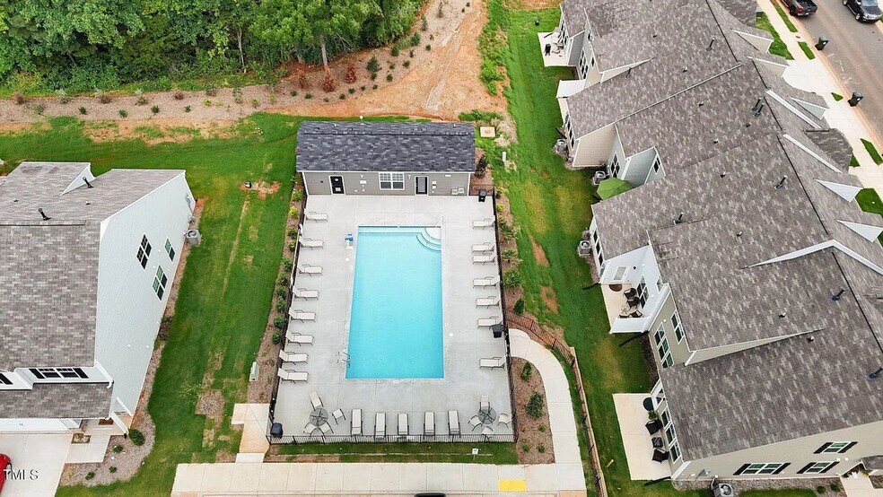 Building Photo - 816 Pryor St