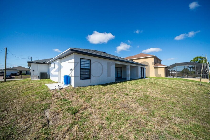 Building Photo - 4117 NE 16th Ave