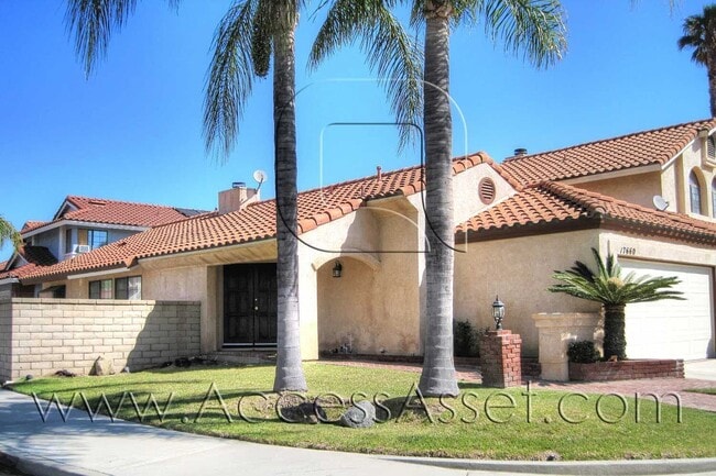 Building Photo - Charming 3 Bed/2 Bath Home In Desirable Ch...
