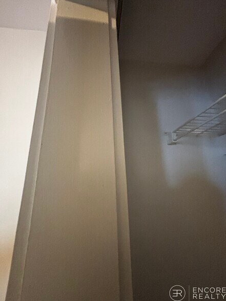 Building Photo - 222 Banks St