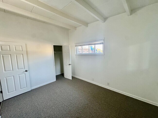 Building Photo - 2260-2268 Ames St