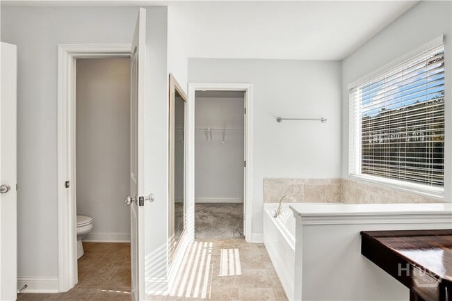 Building Photo - 289 Timberland Cir