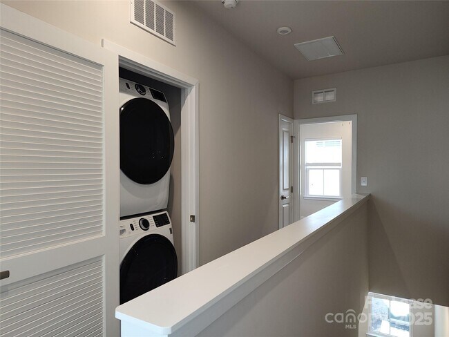 Building Photo - 6025 Fonsac Ln