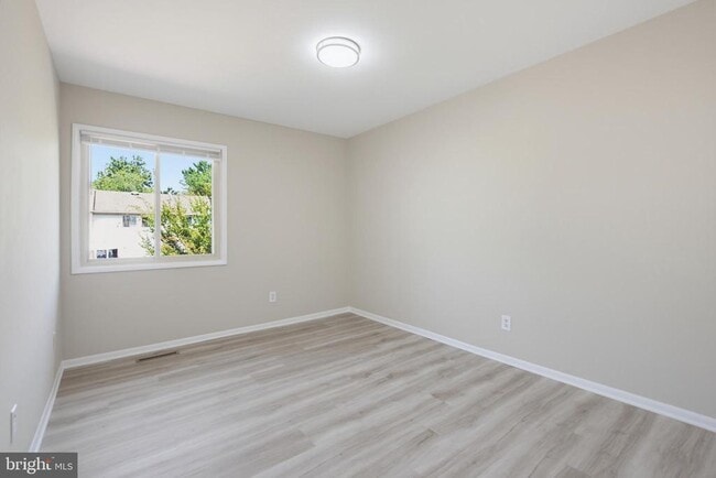 Building Photo - 744 Cordell Way