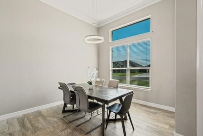 Building Photo - 406 Mountain View Dr