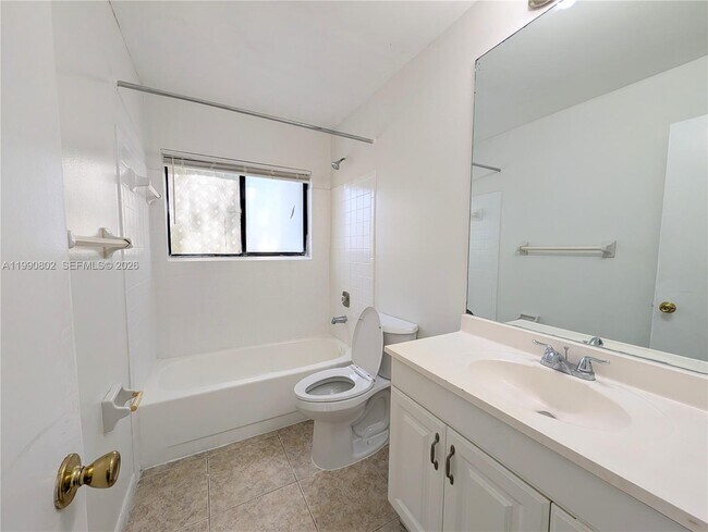 Building Photo - 11394 Royal Palm Blvd