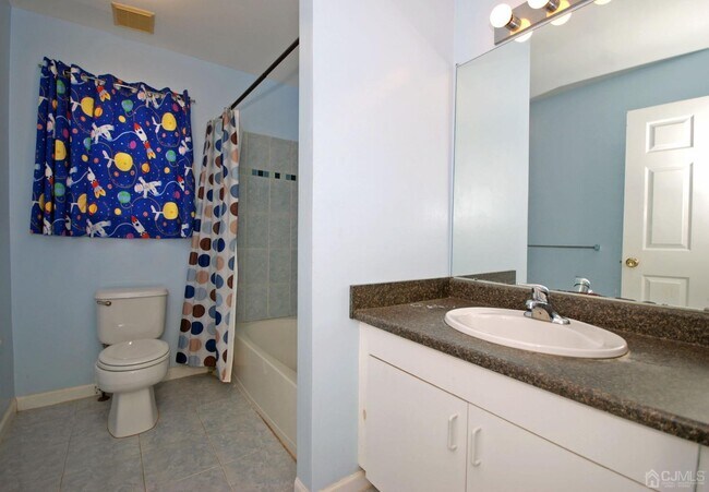 Building Photo - 57 Woods Edge Ct