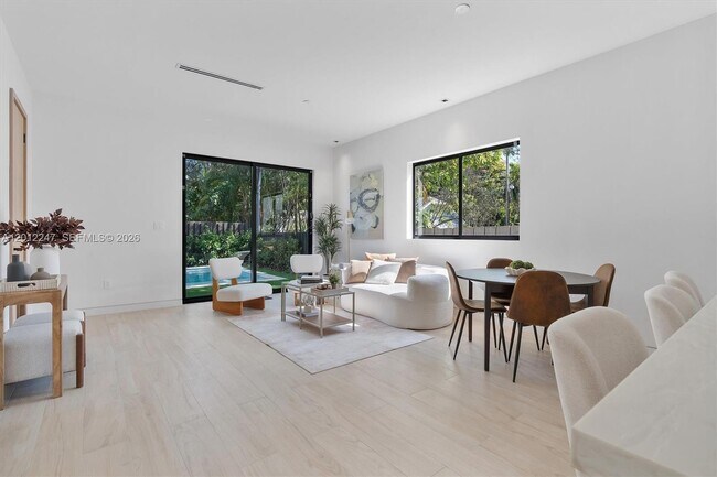 Building Photo - 4715 N Miami Ave