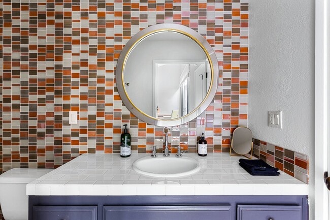 Building Photo - Stylish Palm Springs Retreat with Pool (Monthly Only - No Long Term)