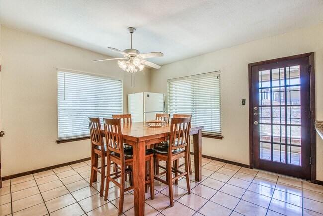 Building Photo - Beautiful 1-story southwestern-style home in west El Paso