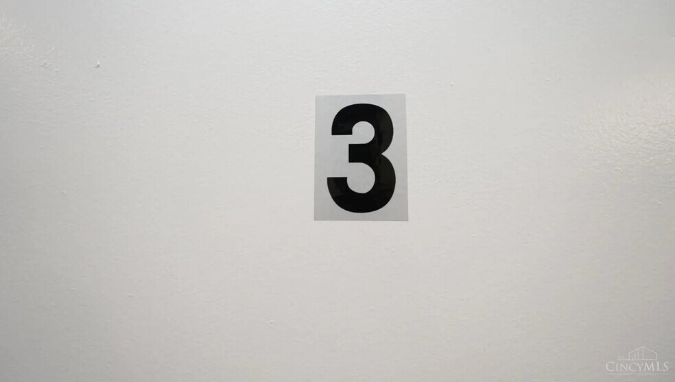 Building Photo - 2992 W McMicken Ave