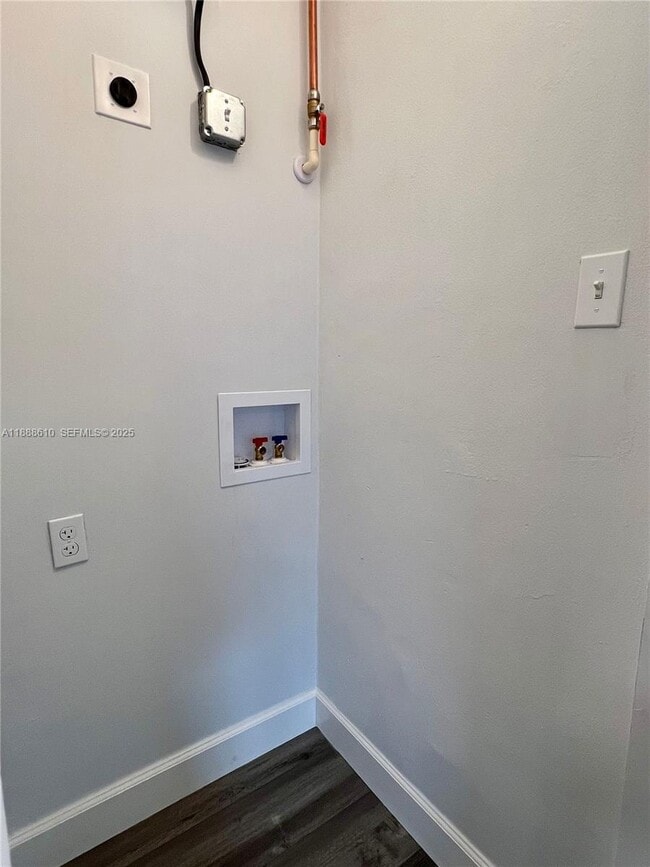 Building Photo - 962 NW 6th St