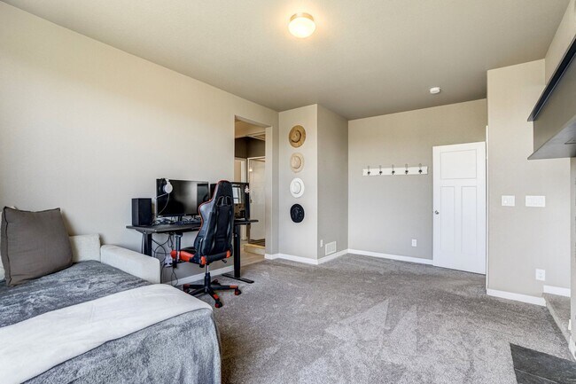 Building Photo - 7664 Alpine Daisy Dr