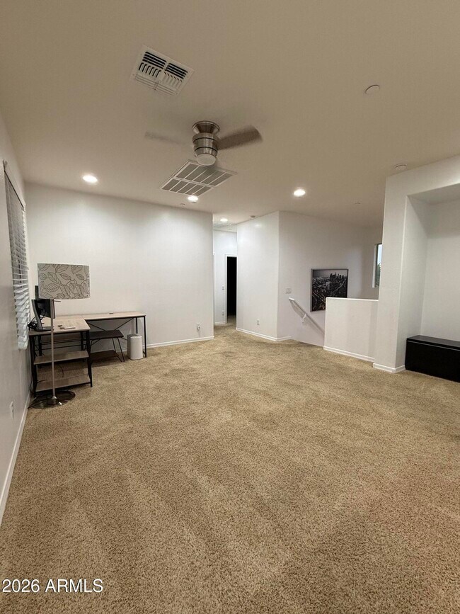 Building Photo - 9242 W Meadow Dr