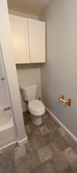 Building Photo - 816 3rd Ave