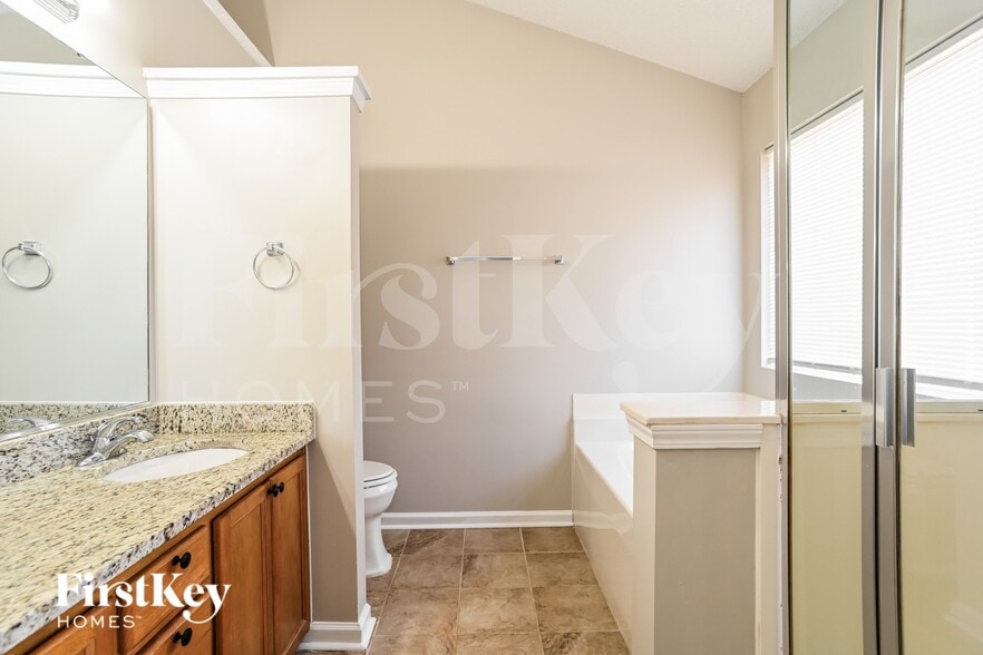 Building Photo - 7111 Smithton Ln