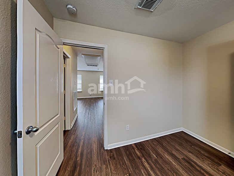 Building Photo - 3846 Clobourne Crossing Ln