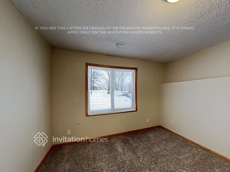 Building Photo - 1311 Creekside Dr