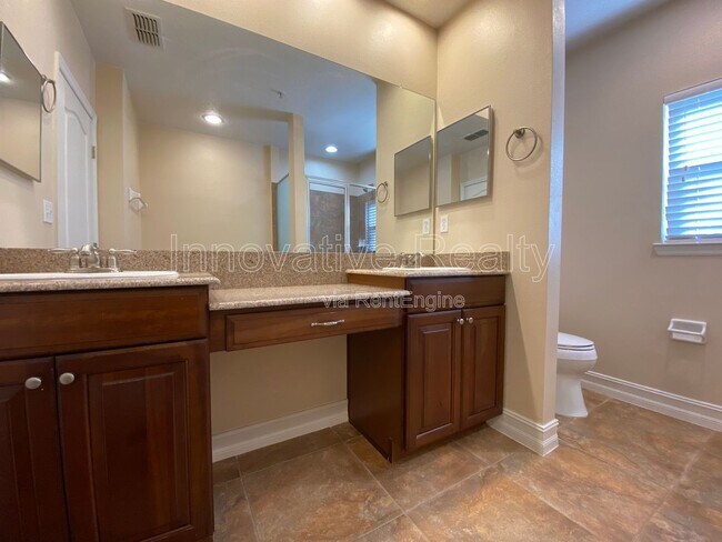 Building Photo - 4817 San Marino Cir