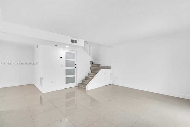 Building Photo - 4515 SW 68th Ct Cir