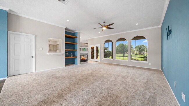 Building Photo - Experience the luxury of resort-style living in Bentwater, one of Lake Conroe’s premier gated com...