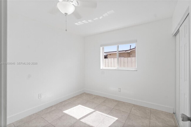 Building Photo - 5103 SW 128th Pl