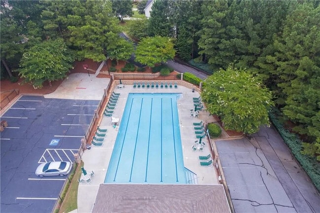 Building Photo - 805 Yosemite Dr NW