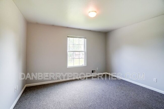 Building Photo - 4211 S Terrace View St