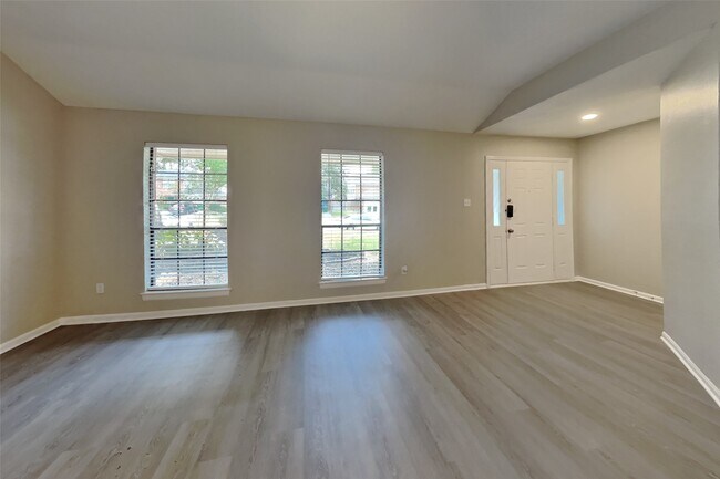 Building Photo - 3418 Creek Manor Dr